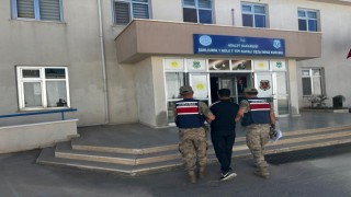 Şanlıurfa’da hırsızlık suçundan aranan şahıs JASAT’a yakalandı