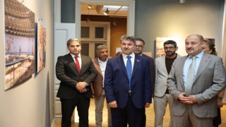 ŞANLIURFA’NIN FOTOĞRAFLARI BAKÜ’DE SERGİLENİYOR